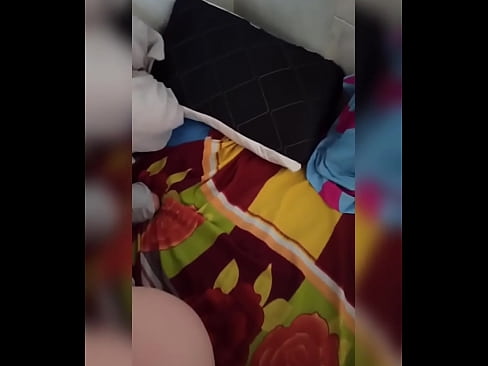 ❤️ Wandinogara naye anogara ega kumba nekuti murume wake anoenda kuzororo ini ndinotora mukana wekusvira nekuzadza mbongoro yake nemukaka. ❌  ❌❤